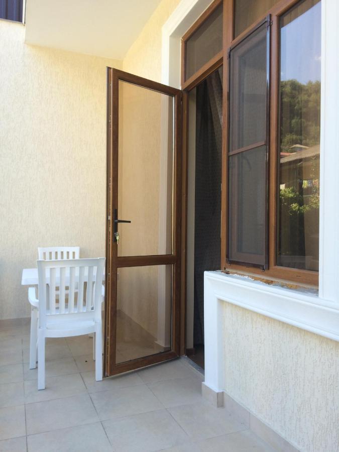 Hotel San Arda Gagra Exterior photo
