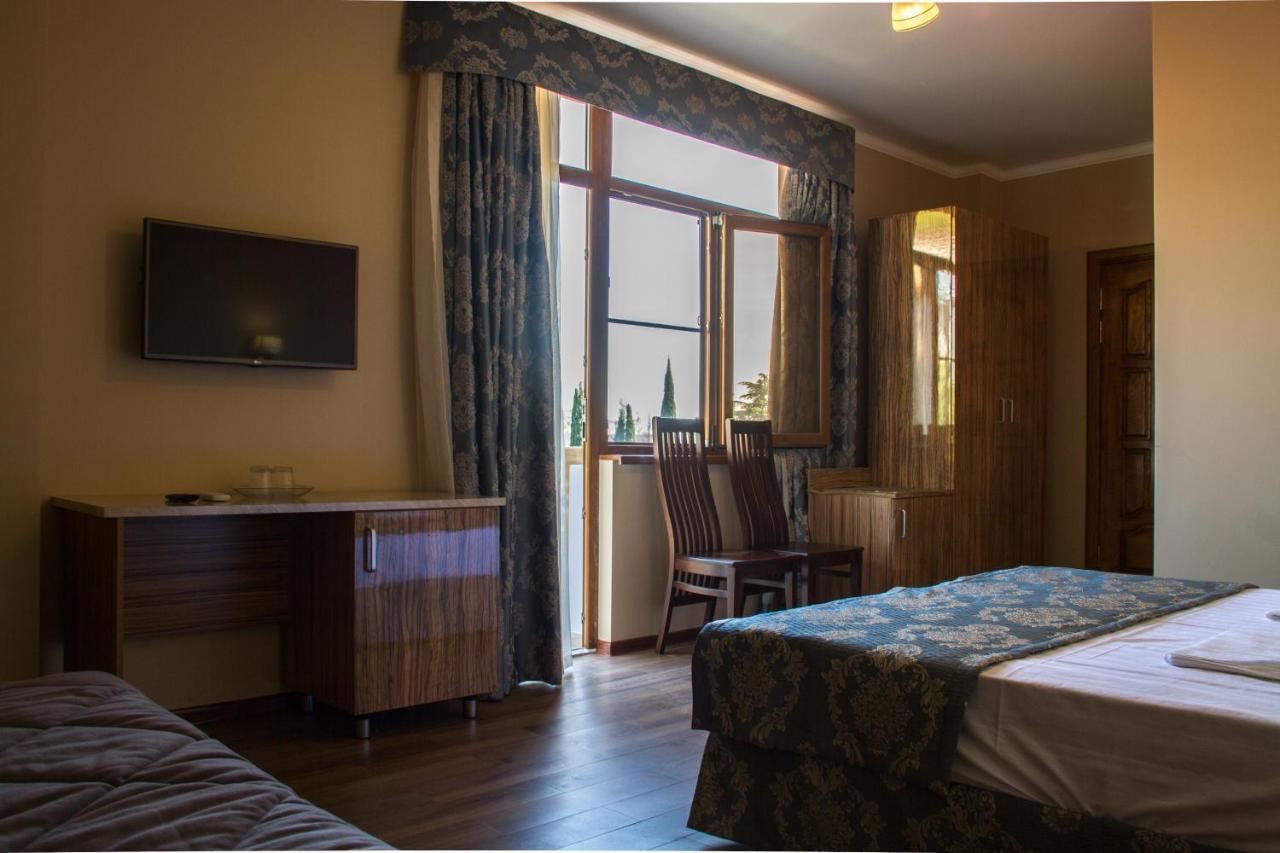 Hotel San Arda Gagra Exterior photo