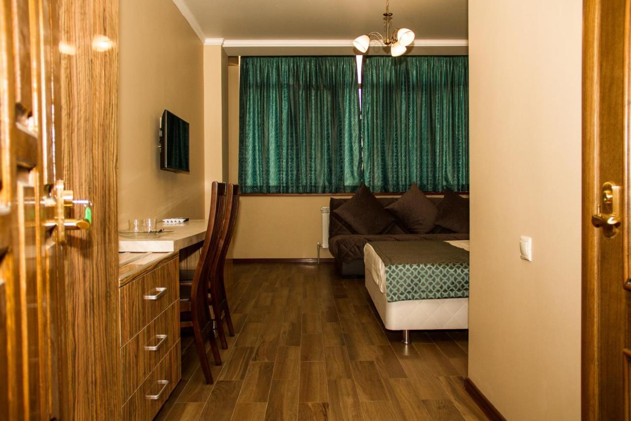 Hotel San Arda Gagra Exterior photo